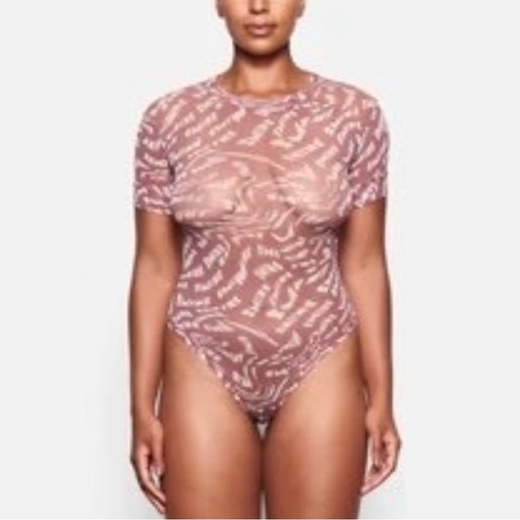 Skims Summer Mesh T Shirt Bodysuit in Raspberry Swirl - Picture 1 of 4